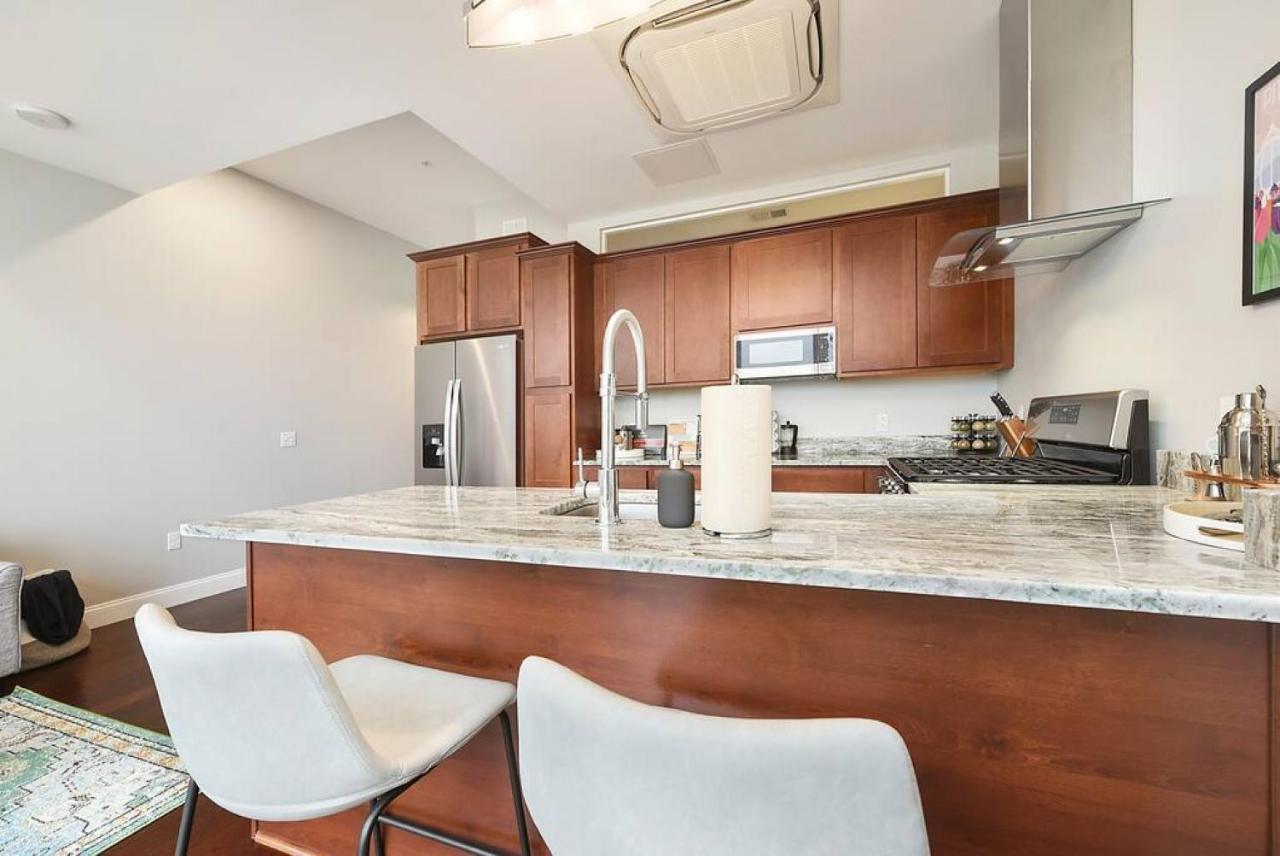 Hostwise Stays - The Washington At Chatham - Free Parking, Private Gym, Skyline Views! Піттсбург Екстер'єр фото